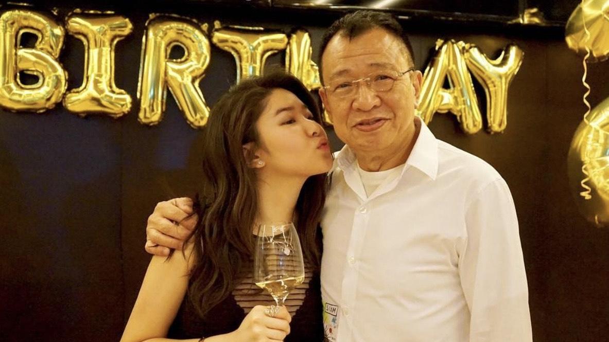 許紹雄離世｜視28歲愛女許惠菁掌上明珠 贈2300萬物業作嫁妝