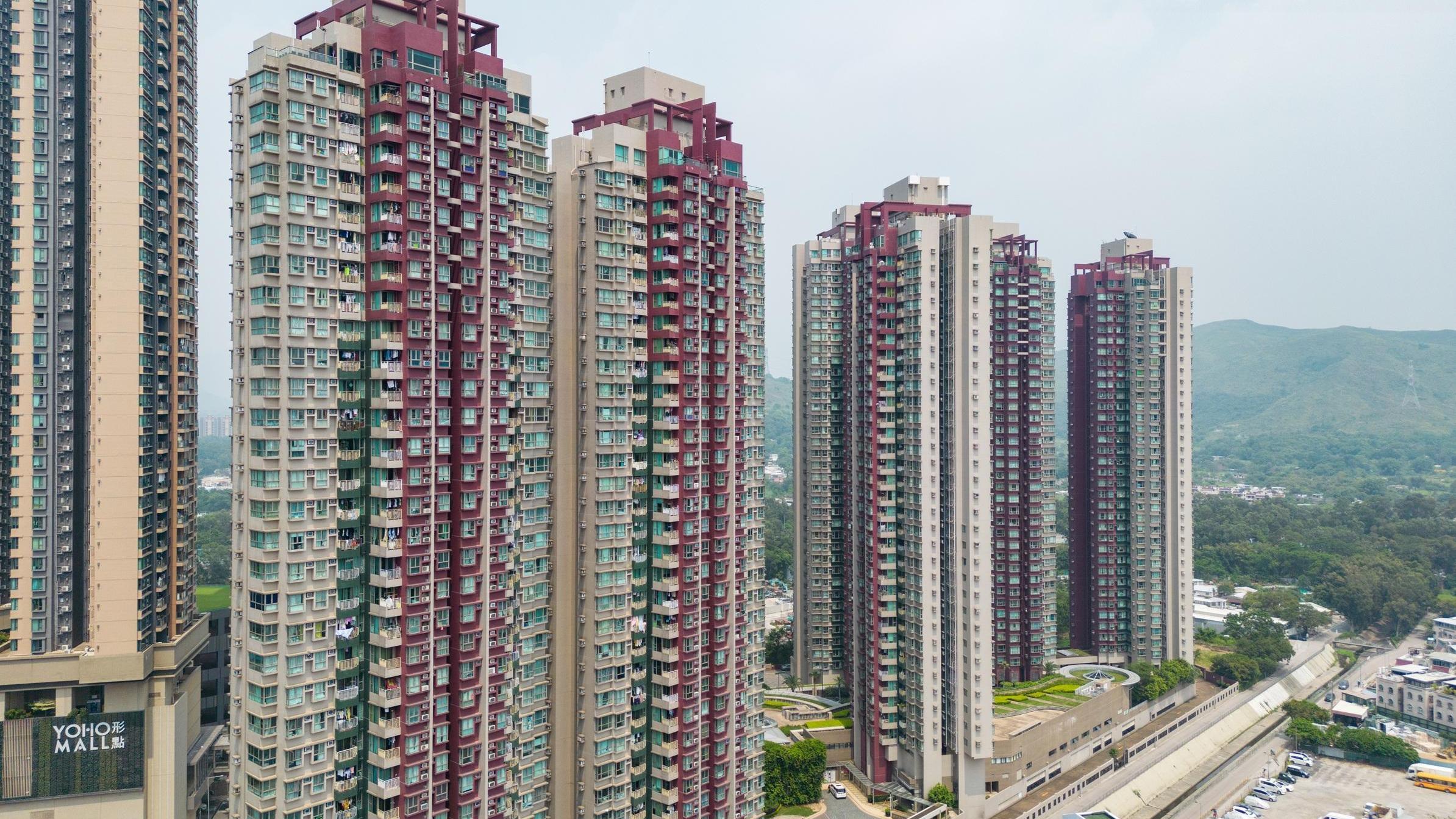 元朗YOHO Town於10月份「開局」理想，單日連錄兩宗成交，屬一賺一蝕 個案。