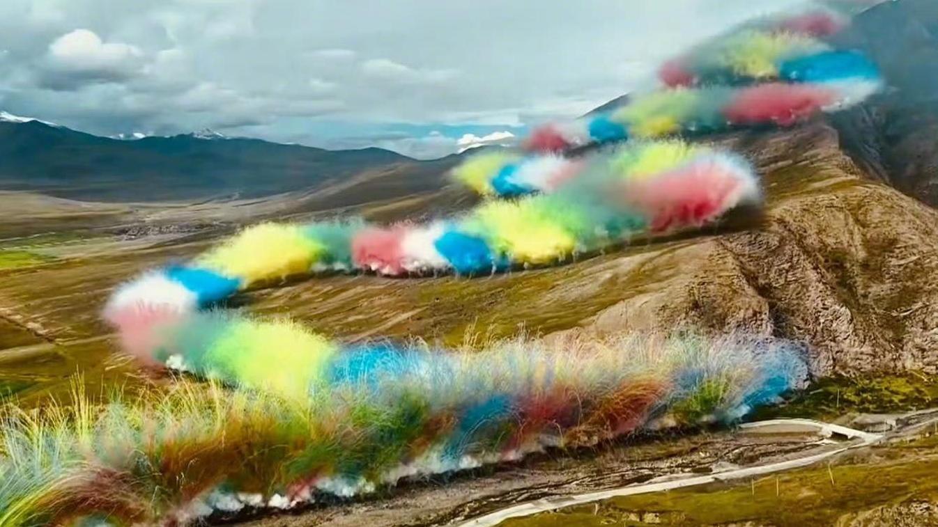 喜馬拉雅山放煙花｜多名官員被罰 始祖鳥及《升龍》藝術家蔡國強被依法追究ZD1