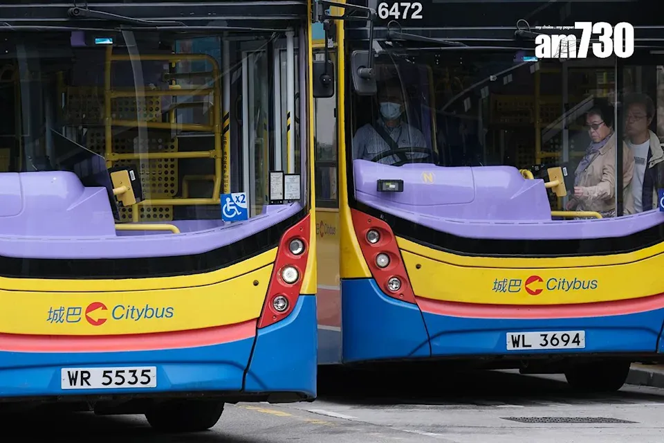 城巴有限公司職工會於周一(10月20日)發出通告，稱資方同日與工會的聘請外勞合約簡報會上宣布，由於本地招聘不能應付空缺，故需聘請47名外勞工程部人員。    (資料圖片)