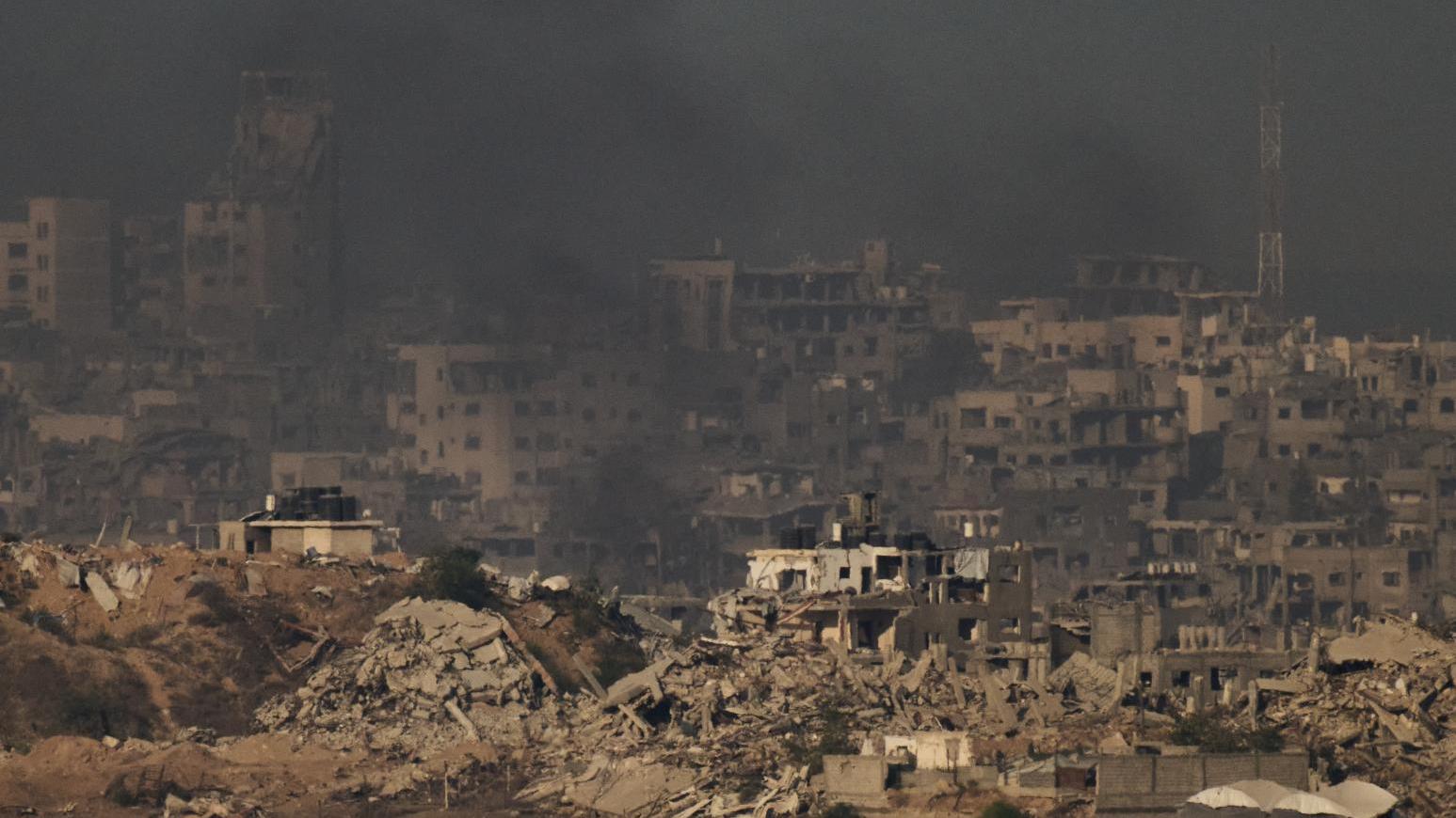 圖為加沙北部在以色列地面和空中行動中被摧毀的建築物。（圖／美聯社）