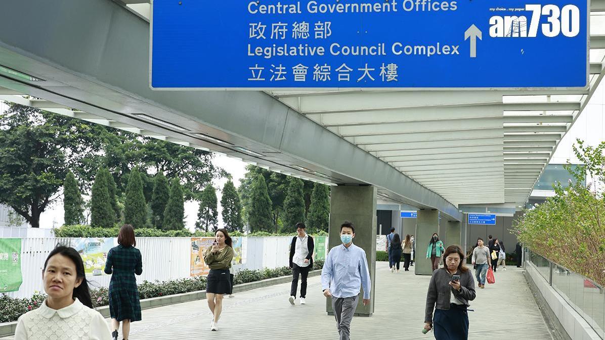 政府本年度5個公務員職系收逾2萬申請。(資料圖片)