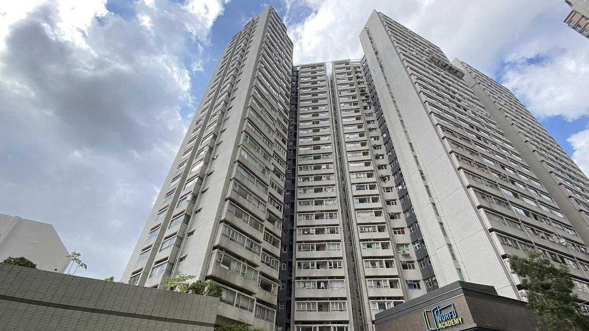 北角和富中心低層三房戶以1,120萬元沽出，呎價約1.3萬元。