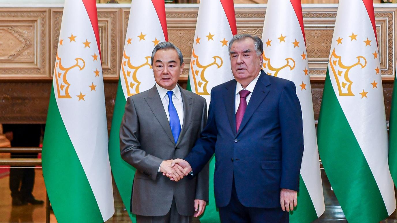 王毅批高市早苗︰越了不應碰的紅線 中方必須堅決回擊