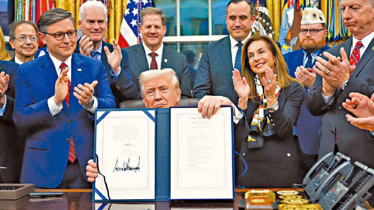 43天政府停擺結束 特朗普歸咎民主黨