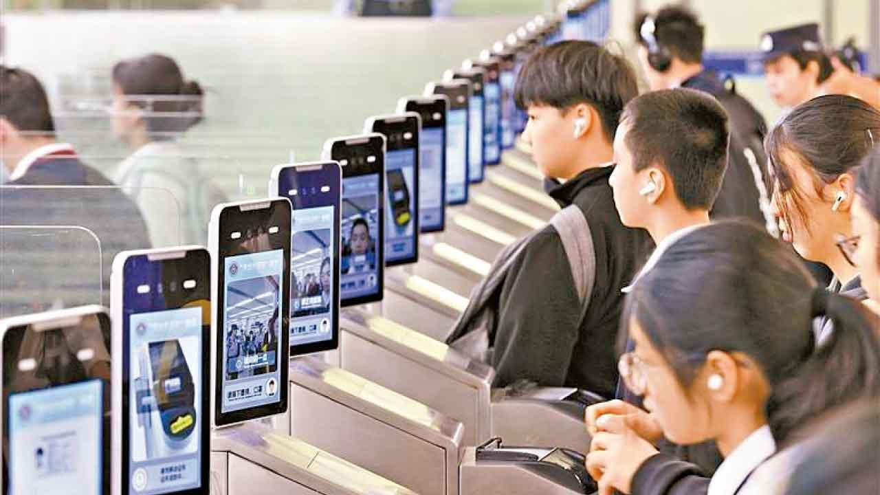 有利吸人才 !! 港澳人才簽注擴至 長三角 京津冀 增羅湖皇崗等口岸刷臉通關