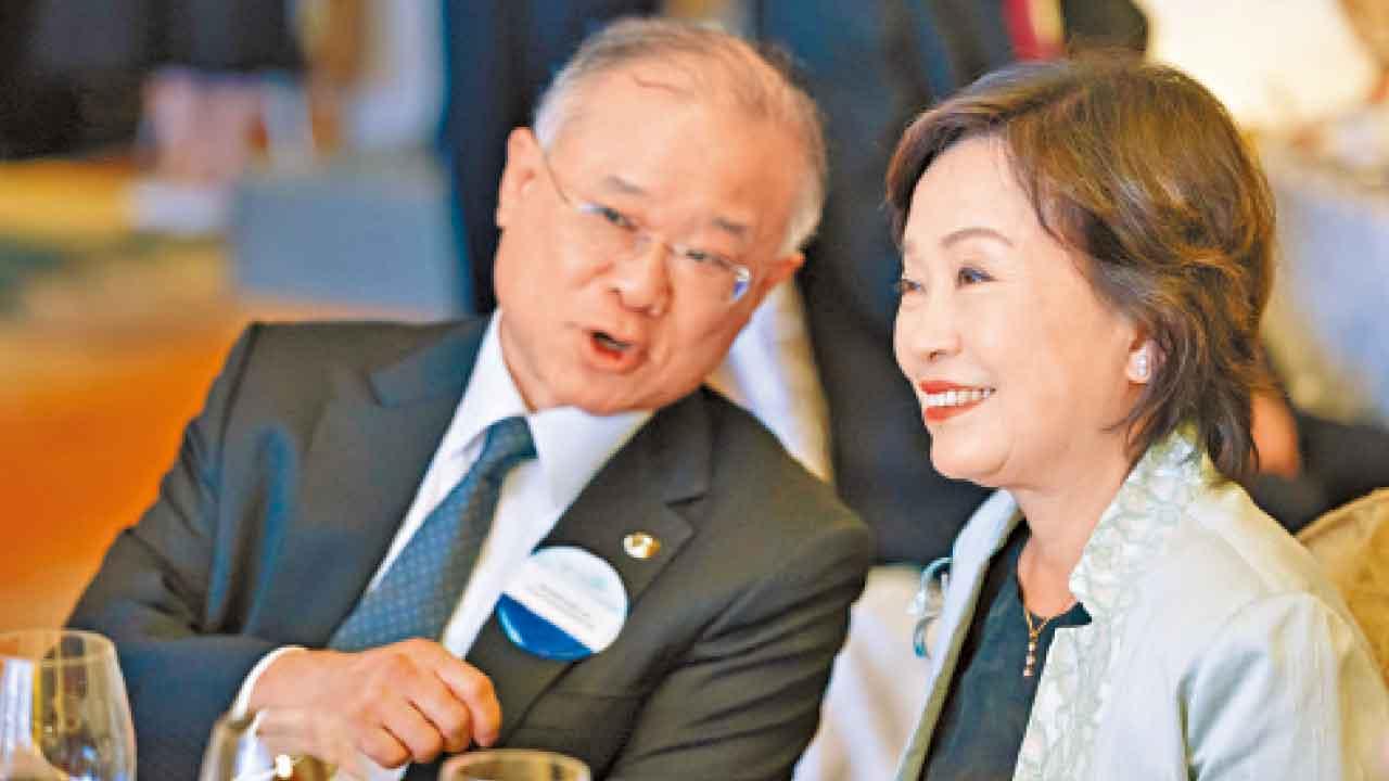 兩張亮麗的成績表