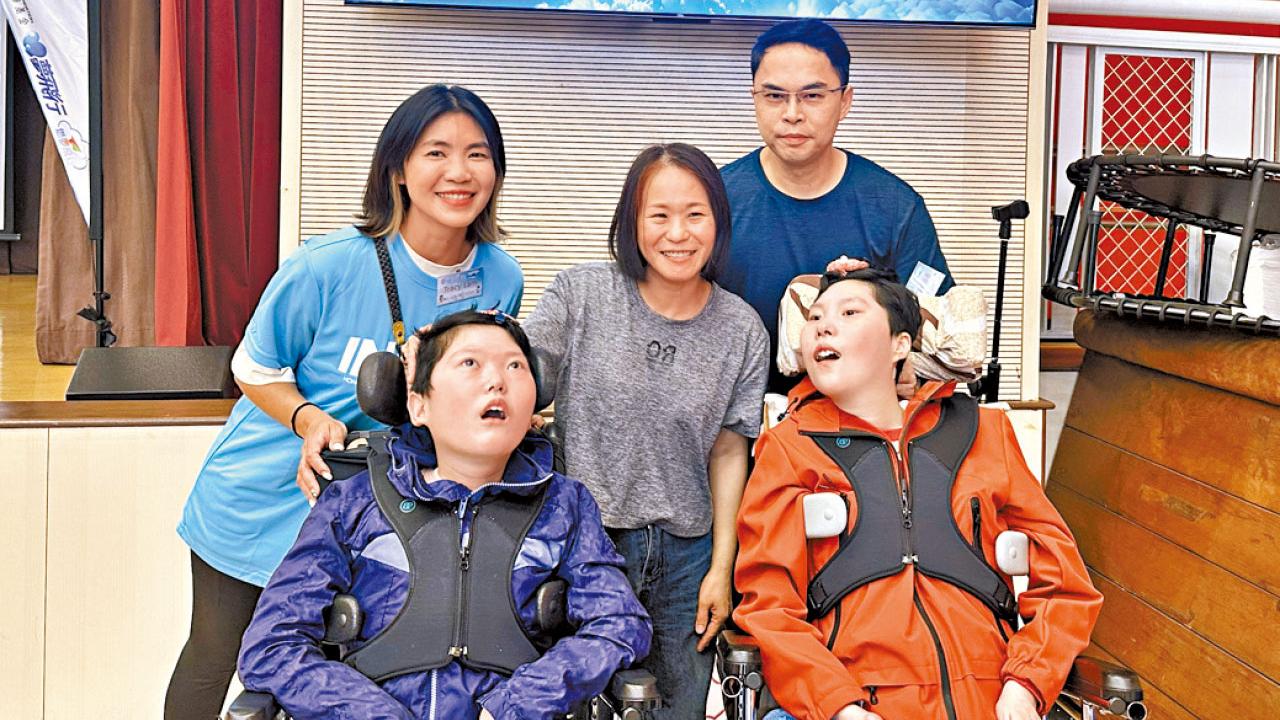 義工伴照顧者展台灣之旅 殘障兒童搭飛機外遊圓夢