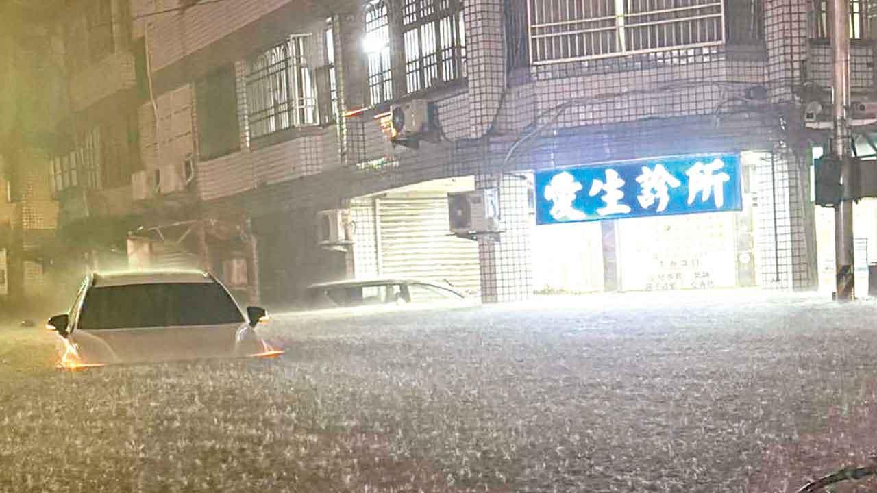 宜蘭花蓮多地水浸 水深達一層樓 颱風鳳凰襲台 強雨釀70傷