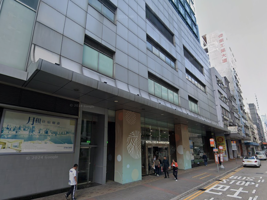 觀塘酒店35歲男尼龍繩上吊亡，現場有檢獲遺書。(Google街景截圖)