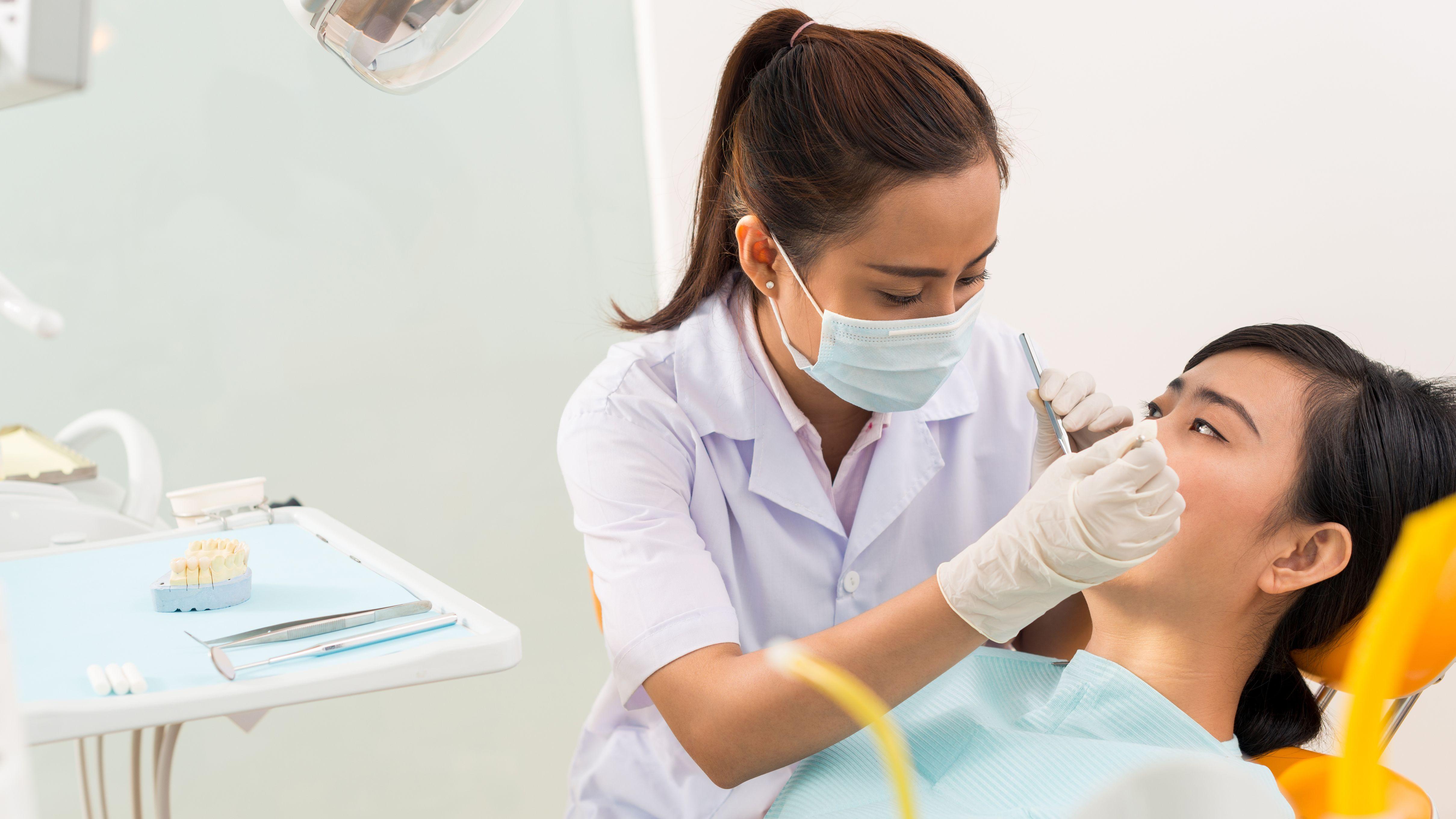 牙醫的「第二現場」：鏡頭外的病人故事與意外時刻