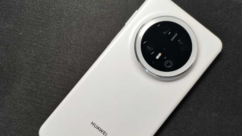 HUAWEI Mate 70 Air 傳11月6日預訂  下周正式開賣？