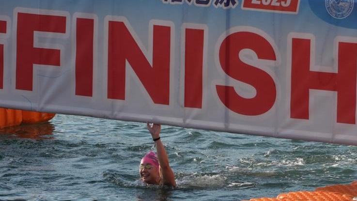 渡海泳今早舉行，何詩蓓首次參賽奪亞軍(何詩蓓IG圖片)