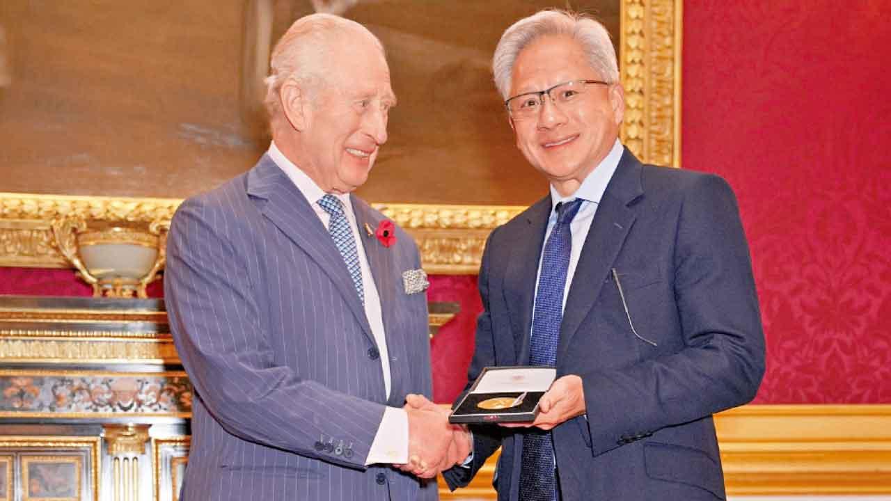 籲特朗普放寬晶片出口管制  黃仁勳：中國AI有能力擊敗美國