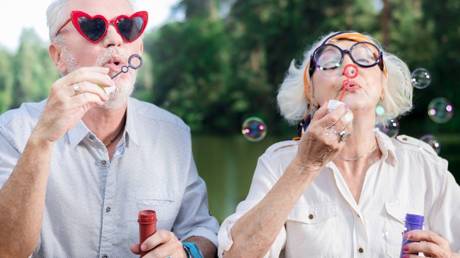 逆齡抗老的秘密 特殊神經元結構加低發炎反應 造就超級長老