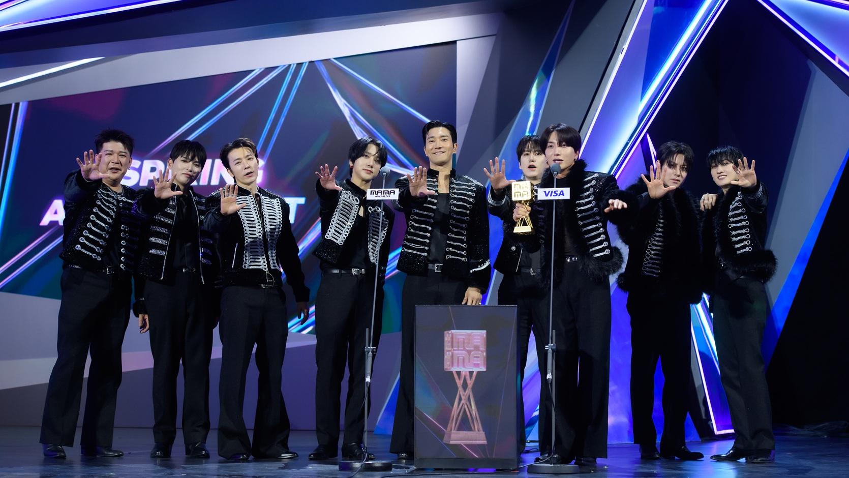 MAMA2025｜Super Junior、aespa等得獎者向宏福災民致慰問 