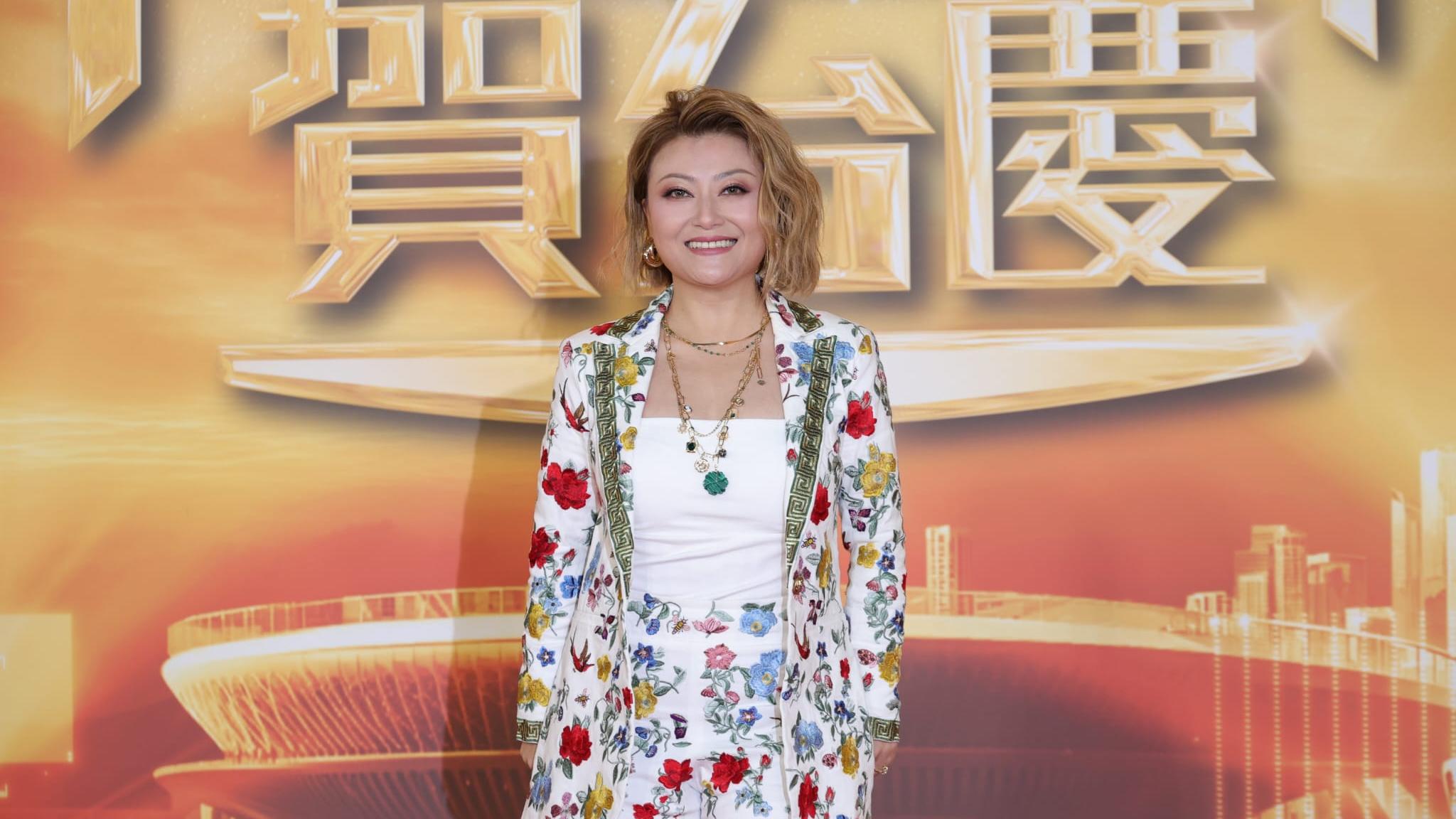 李佳腸胃炎揭膽囊萎縮 晒出多粒膽石嚇親人