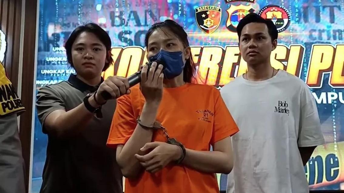 辛蒂雅涉嫌持刀襲擊情夫被捕，其後在警方召開的記者會上剖白。(互聯網)