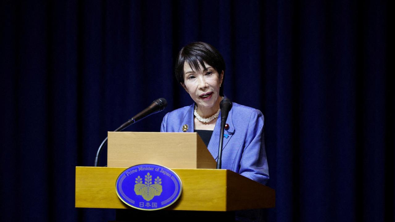 文章指高市早苗（圖）在台灣問題上的錯誤言行，是對中國內政的粗暴干涉。（路透社資料圖片）