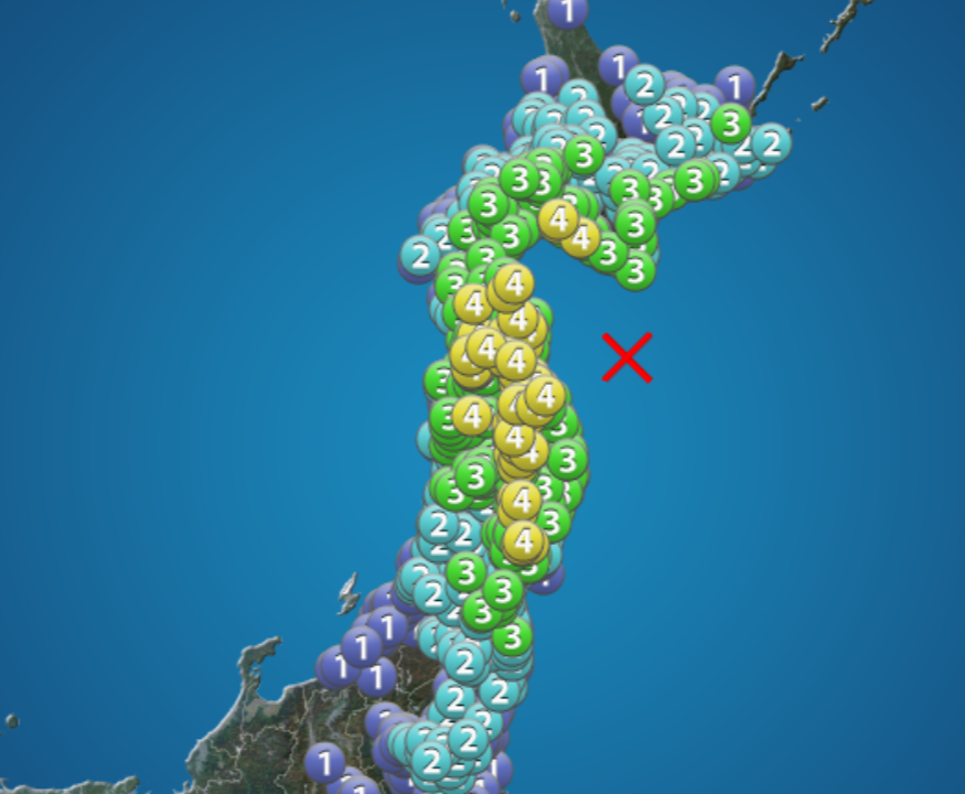 日本青森縣東部對開海域周一(8日)發生7.5級地震後，再於今日(12日)早上11時44分發生6.7級地震，震源深度20公里，當局發海嘯警報。