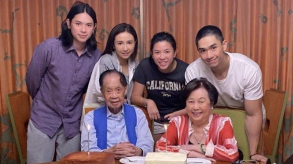 吳婉芳老爺胡寶星離世 家屬遵其遺願已低調出殯