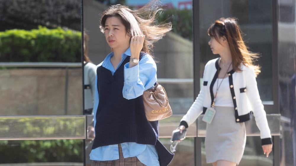 今日日間乾燥最高約23度，料周六及冬至日間溫暖。(資料圖片)