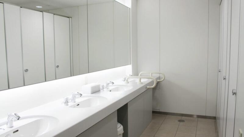 41歲中國男日本公廁性侵八旬翁，潛逃3個月落網。(X)