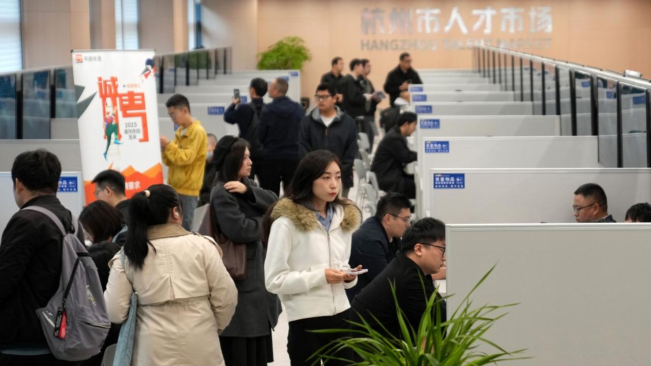 內地上月16-24歲勞動力失業率跌至16.9%　創5個月最低