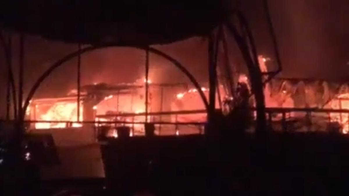 印度夜店起火釀25死包括4遊客 表演舞台上方突現火舌