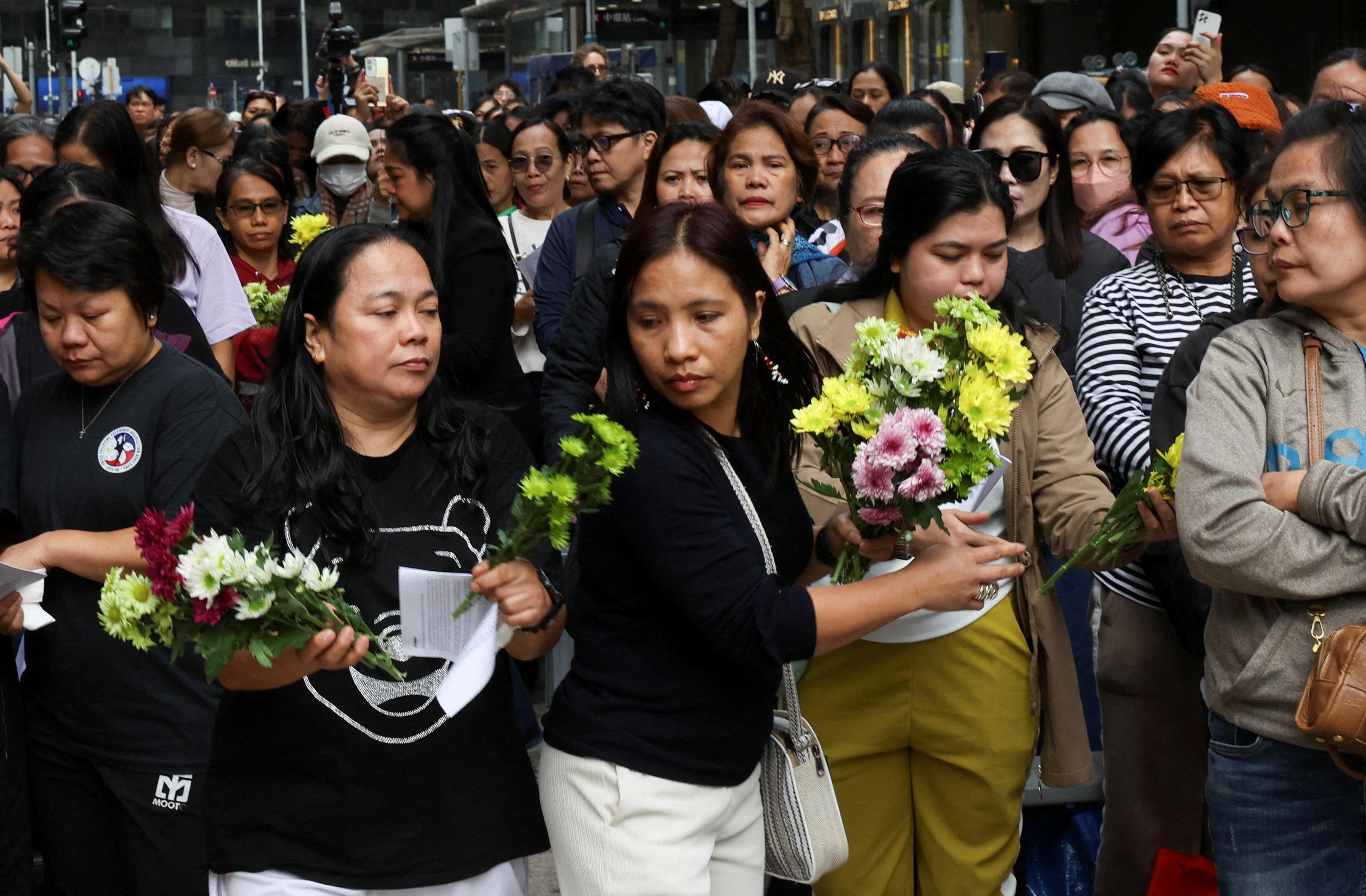 好人好事|火警鐘響濃煙攻走廊 外傭即抱少主逃生 媽媽感動:比封大利是佢