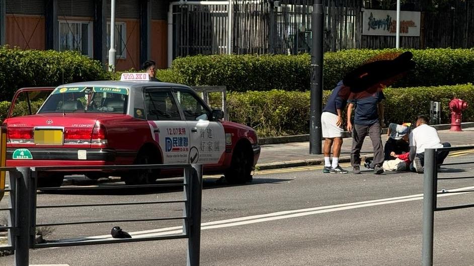 觀塘海濱道發生交通意外。（fb「馬路的事 (即時交通資訊台)」圖片）