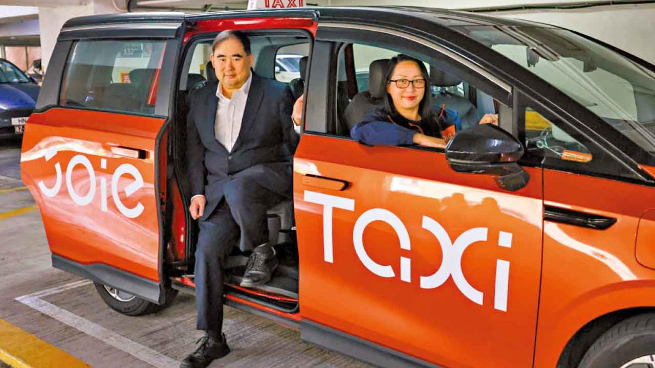 的士車隊義載大埔災民 甘當樹洞聽每戶故事 女司機悟珍惜與家人相聚時刻