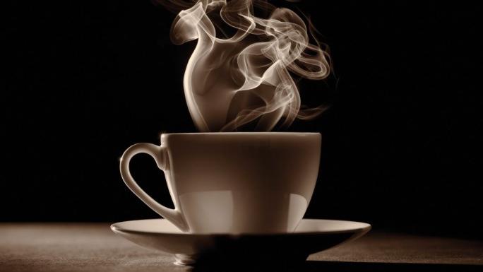 天寒地凍想吃熱食 飲熱湯熱茶小心傷食道 增癌變風險