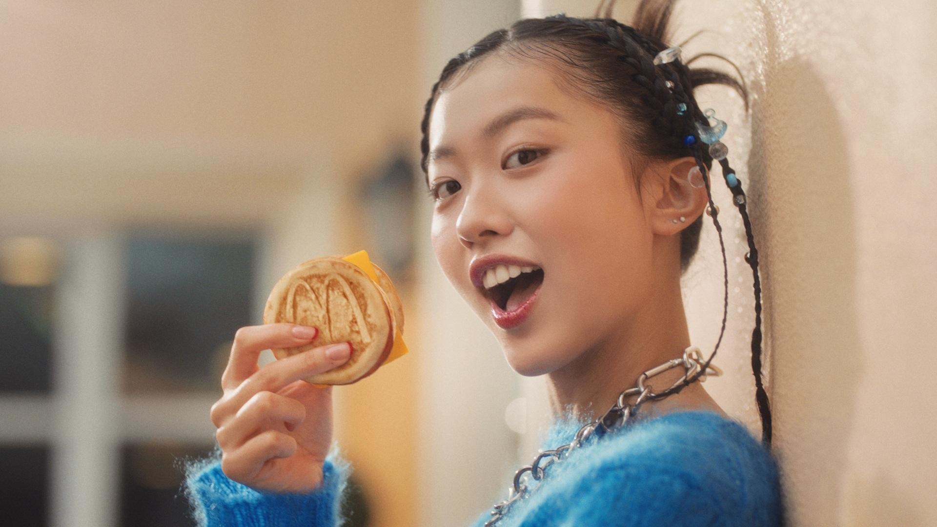 康堤繼承父業與麥當勞合作 為新產品作曲兼拍廣告