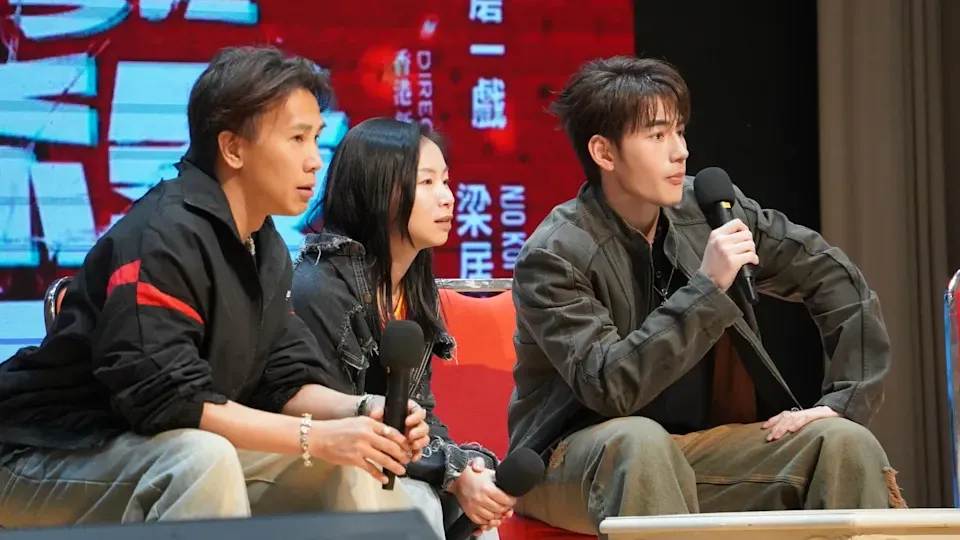 Jeffrey魏浚笙入校為DSE考生打氣「唔開心就Direct我啦」 即場安排同學「試身手」