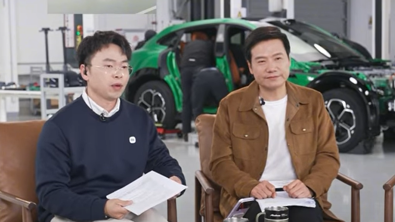 雷軍舉行2026年第一場直播，小米工程師現場直播拆車，回應外界對用料質疑。