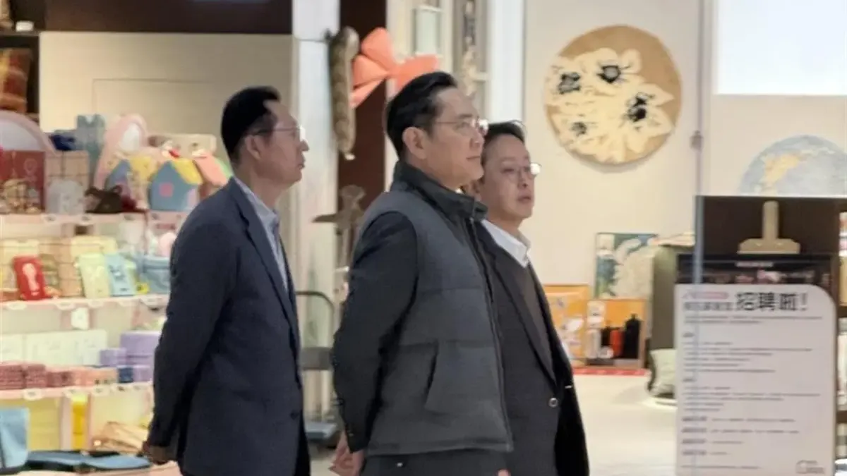 據報三星會長李在鎔北京買Labubu　 泡泡瑪特曾升半成｜港股異動