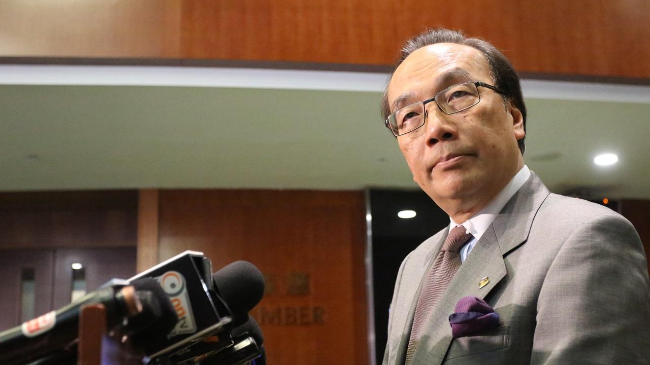 梁家傑認為中央冀特首當中央港人間的橋樑