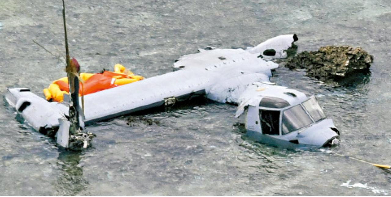 日首現嚴重事故 美軍魚鷹機墮海2傷