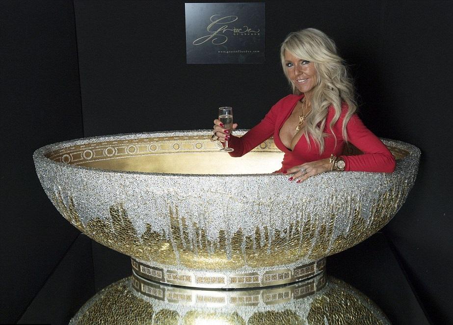 一浴千金 百萬金晶浴缸