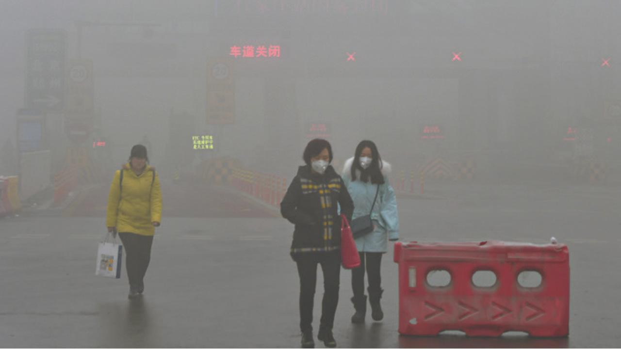 多地濃霧 能見度低於50米 內地首發大霧紅色預警