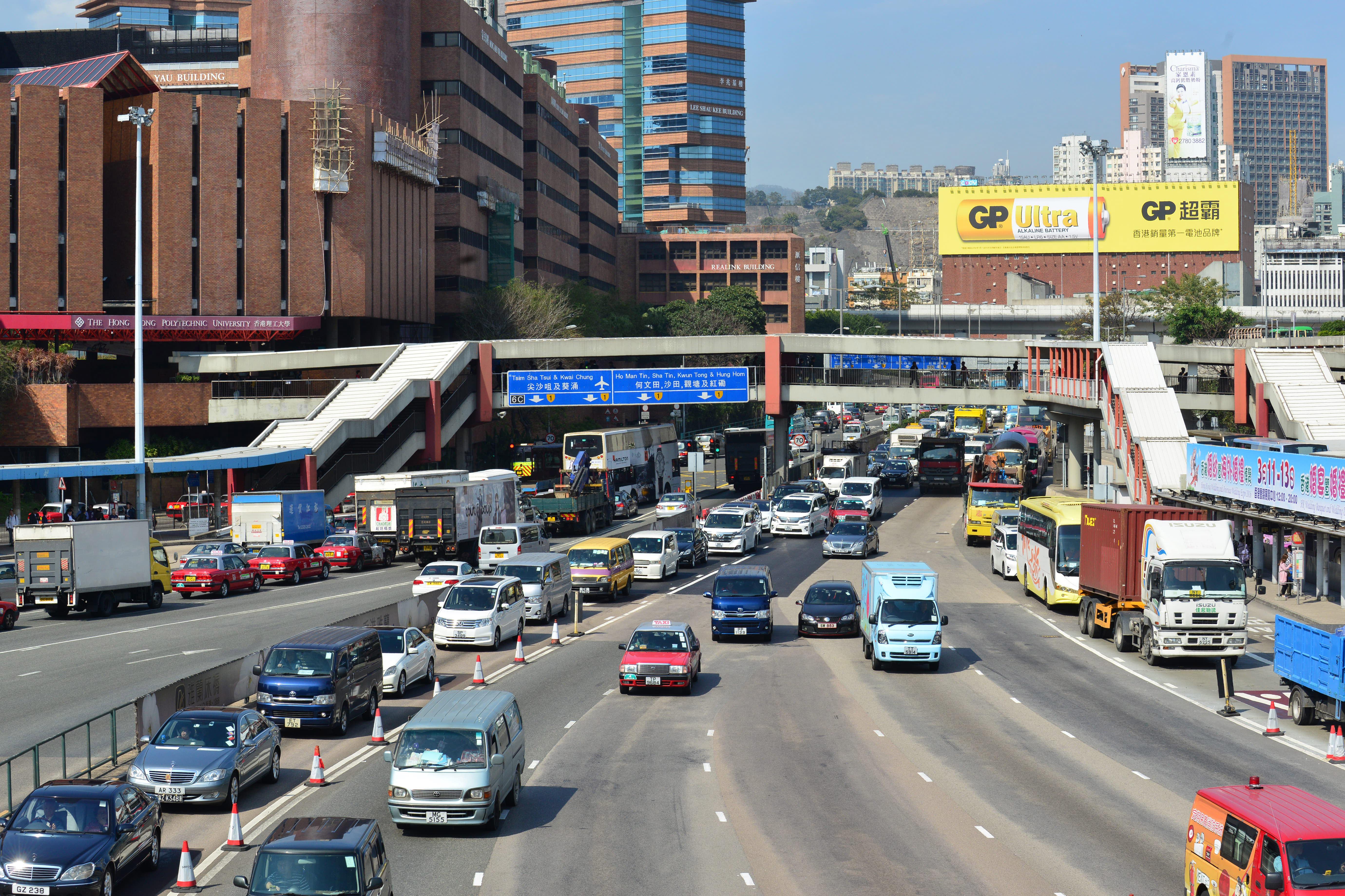 「V」字車牌1300萬成交