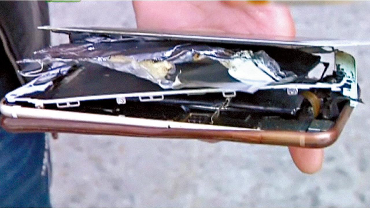 浙iPhone6s自燃燒穿外套
