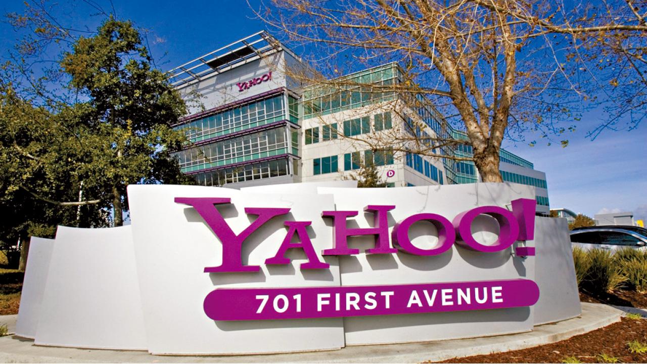 雅虎擬割價出售業務