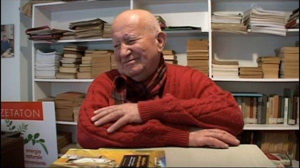 意老農自學逾100種罕見語言 翻譯1000多冊書