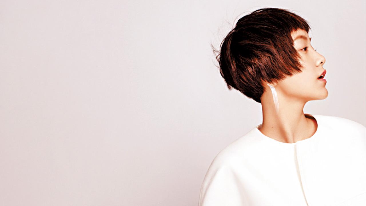 郭采潔示範b+ab仙氣春裝