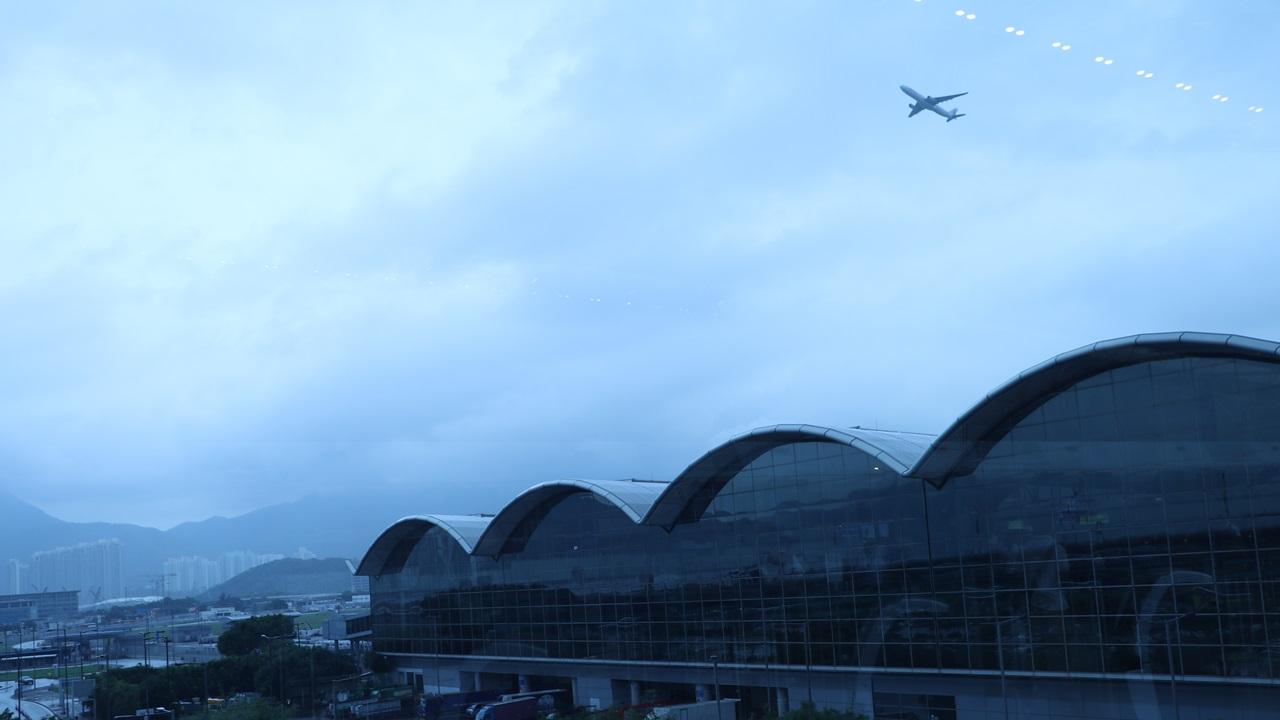 民航處稱知新空管有設定上限 但無預計後果