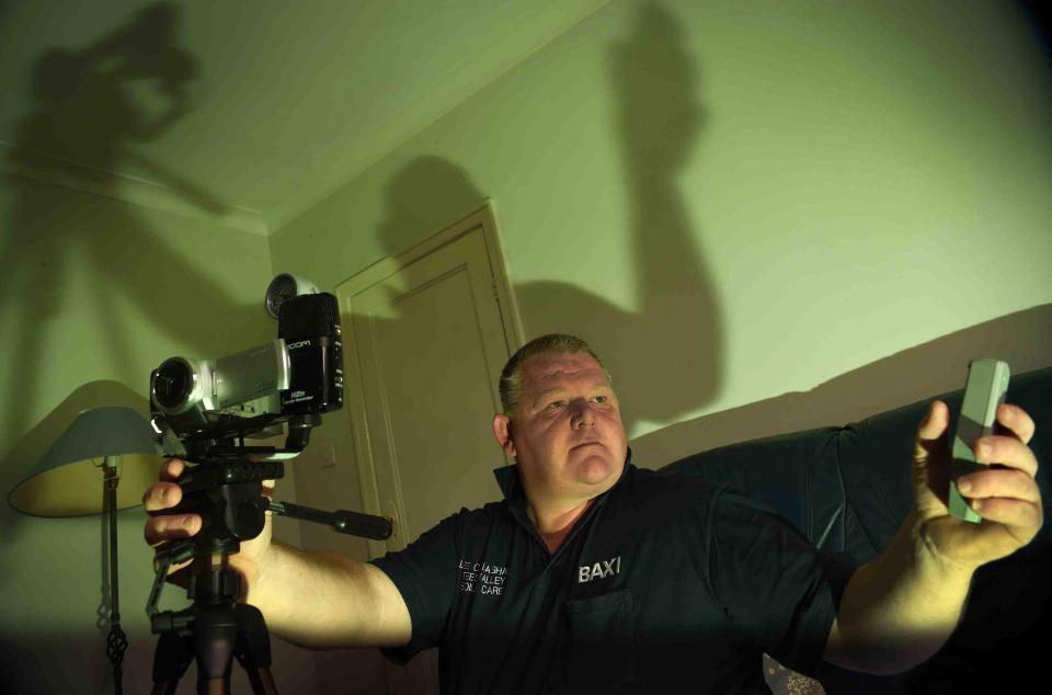 真「捉鬼敢死隊」 英漢免費幫人查家居怪聲