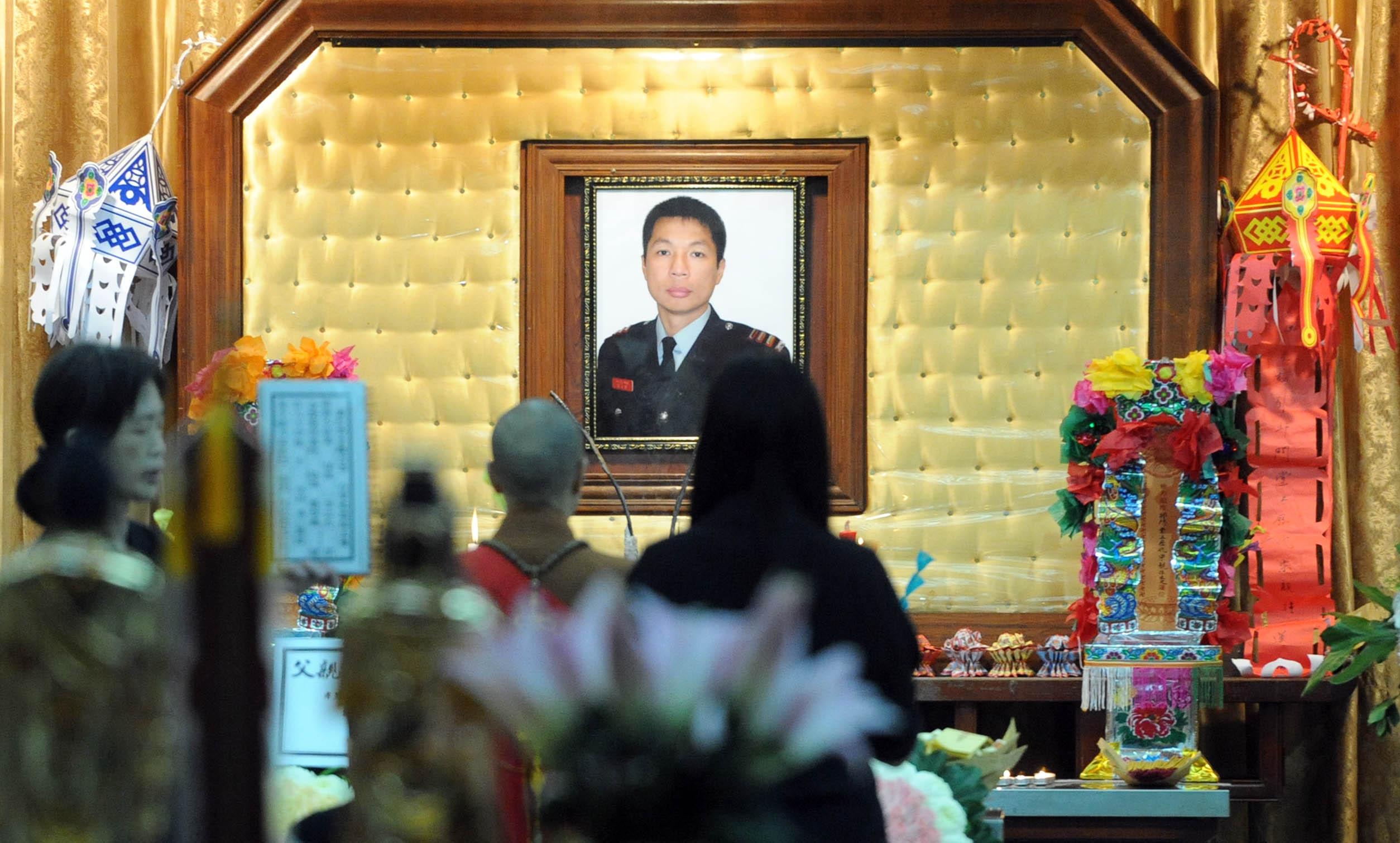 殉職消防總隊目邱少明出殯