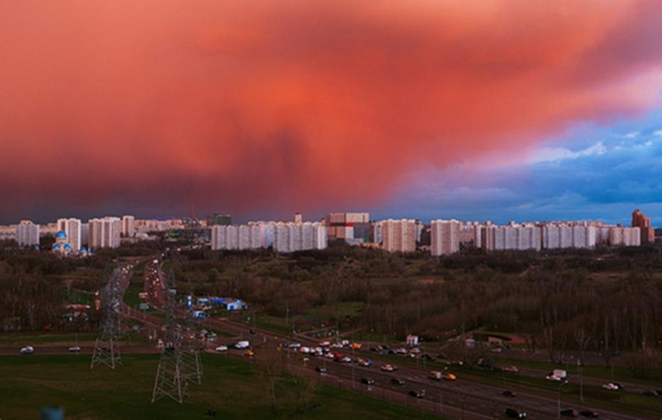 俄天空現「火燒雲」 宛如世界末日